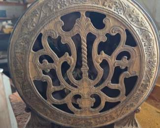 Antique speaker