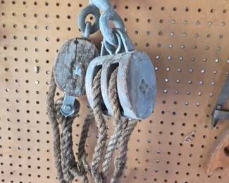 Nautical block and rope