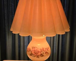 MCM hand painted light-up base table lamp