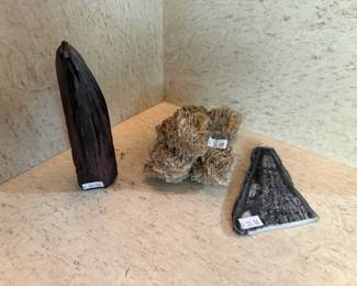 Crystals & Minerals 