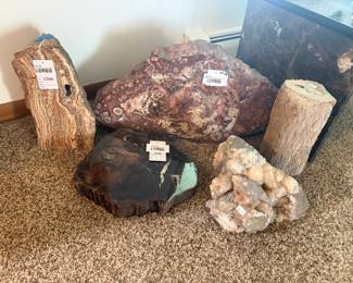 Crystals & Minerals 
