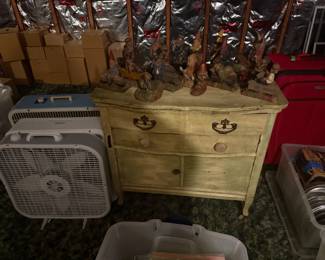 Dresser, Box Fans