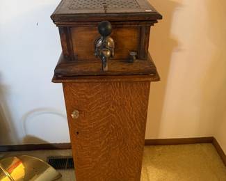 Phonograph