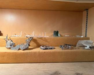 Crystals & Minerals 
