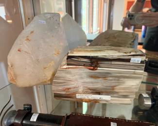 Crystals & Minerals 