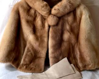 Real Fur Shawl With Ivory, Leather, Long Gloves