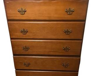 Vintage Early American Style 5Drawer Chest of Drawers