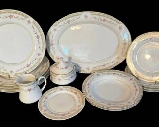 Mikasa Gloria Fine China Set