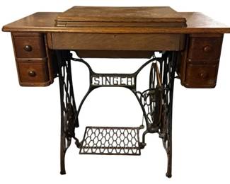 Antique Singer Treadle Sewing Machine Cabinet with 4 Drawers
