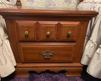 BASSETT Night Stand/Lamp Table