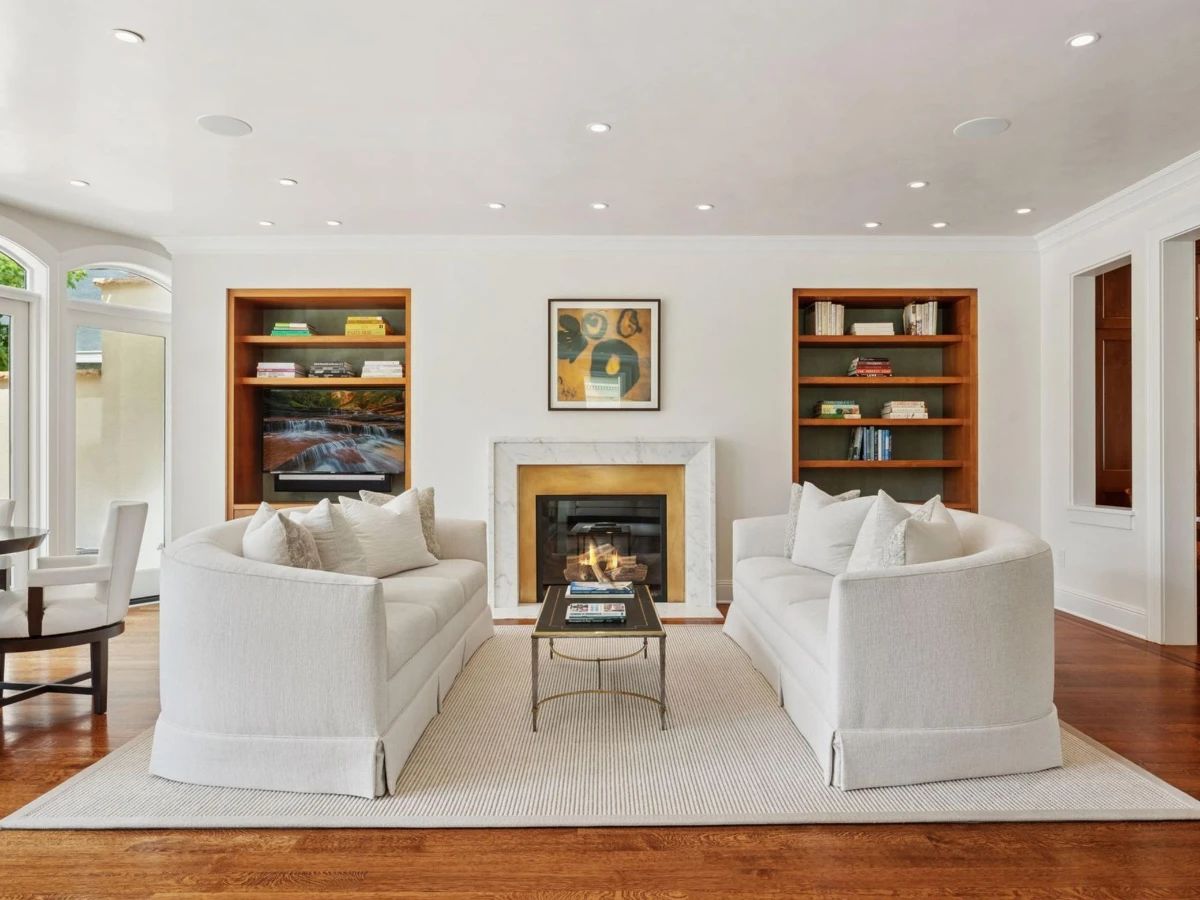 Oh my this is a lovely sale ( Duralee fine furniture sofas 90 inches)