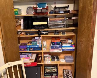 Office supplies, puzzles