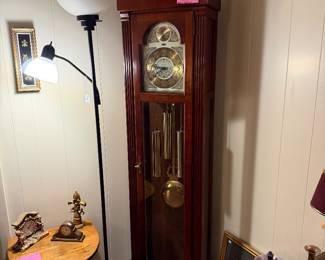 Battery operated Grandmothers clock