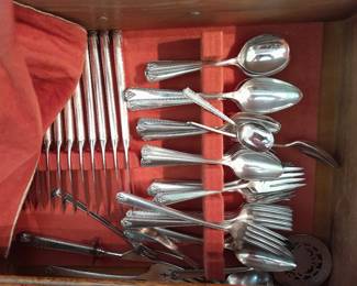 Plated flatware