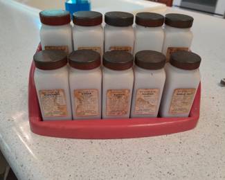 Vintage spice set