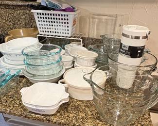 Assorted Kitchenware Set with Pyrex, Corelle, Anchor Hocking, and HydraPeak