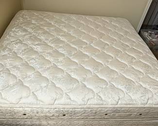 Stearns & Foster "Hastings" King Pillow Top Mattress