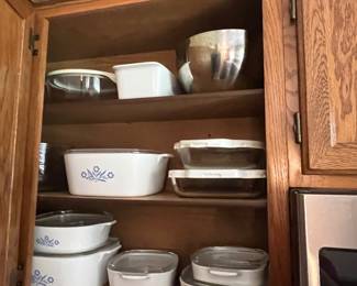 VINTAGE CORNINGWARE