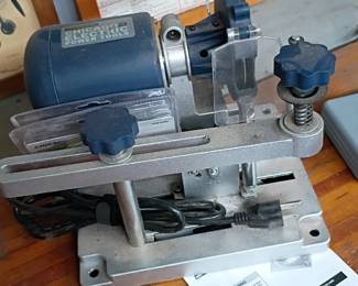 Saw Blade Sharpener