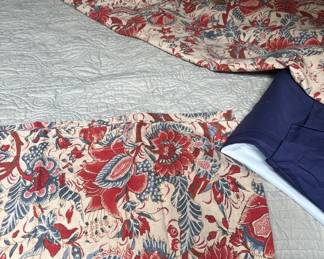 Tan Quilt And Queen Duvet. 2 Euro Shams And Dust Ruffle Navy.