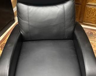 Black Massage Recliner
