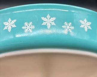 Pyrex Turquoise Divided Covered Casserole 2 Pc