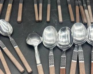 Northland Stainless Ware 47 Pieces  Fading On Handles