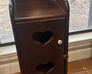 Small Country Wood Shelf W Hearts
