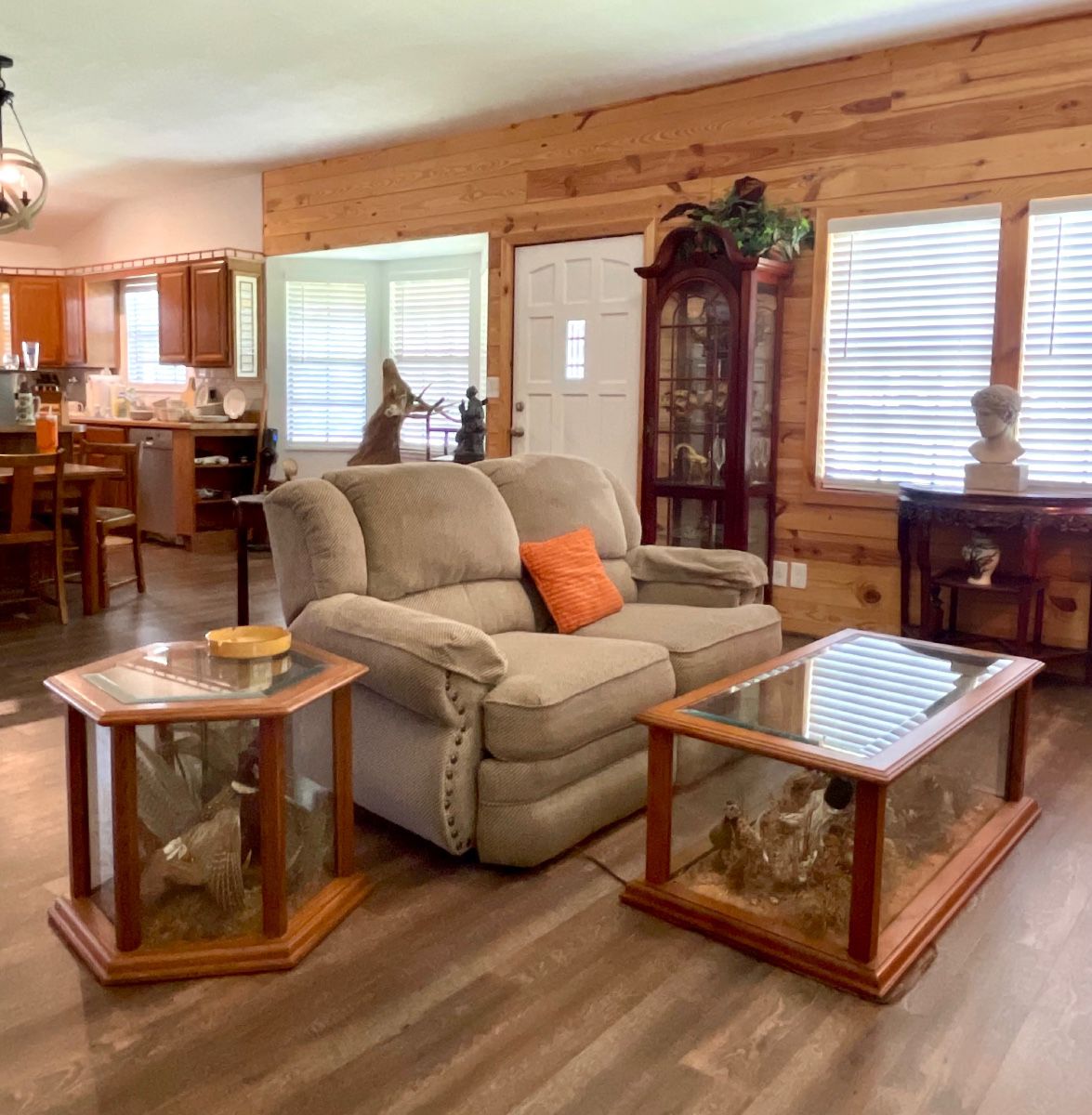 WELCOME TO LAKE SOMERVILLE AND THIS RUSTIC CABIN.  THIS HOME BOASTS MANLY TREASURES AND FUN COLLECTIBLES.  RECLINING LOVESEAT