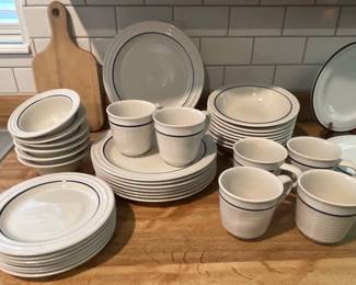 VINTAGE DISHWARE