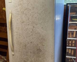 KENMORE FREEZER