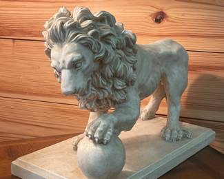 LION RESIN STATUE
