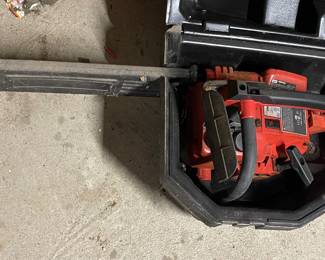 CHAIN SAW
