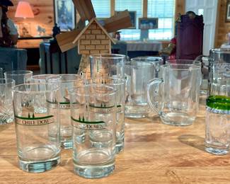 CHURCHHILL DOWNS GLASSES