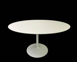 Lot 22: MCM Viatera LX Hausys Dinning Table 