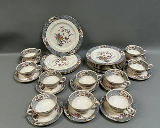Lot 9: Lenox Ming China 