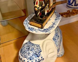 elephant garden stand