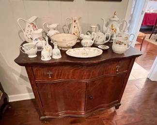 Cabinet - Porcelain - Art
