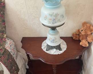 End table with lamp