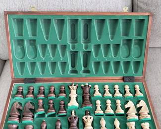 Wooden Chess Set with Carved Staunton Pieces and Storage Box
