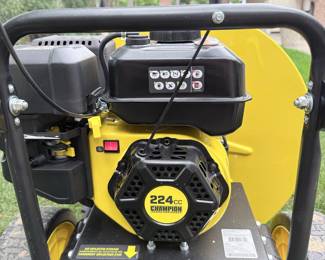 Photo 3 of 4 - Champion 224cc Wheeled Blower