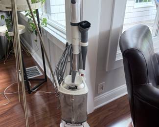 Shark Navigator Lift-Away Upright Vacuum Cleaner