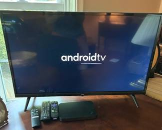 32 inch Roku smart TV