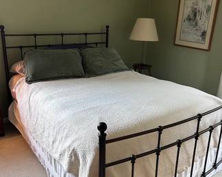 Queen size bed