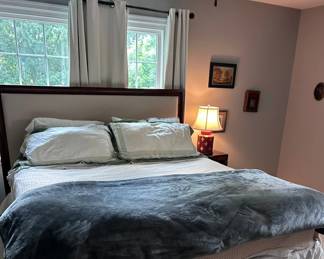 King size bed