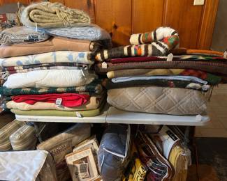 Southwestern Rugs and More Blankets