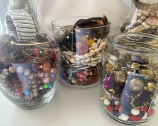 Jewelry jars 
