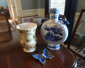 Vtg Porcelain Moon Flask with Foo Dog handles