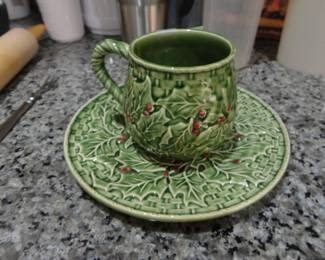 Bordallo Pinheiro Holly Set