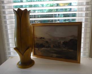15" Tall Haeger Tulip Vase